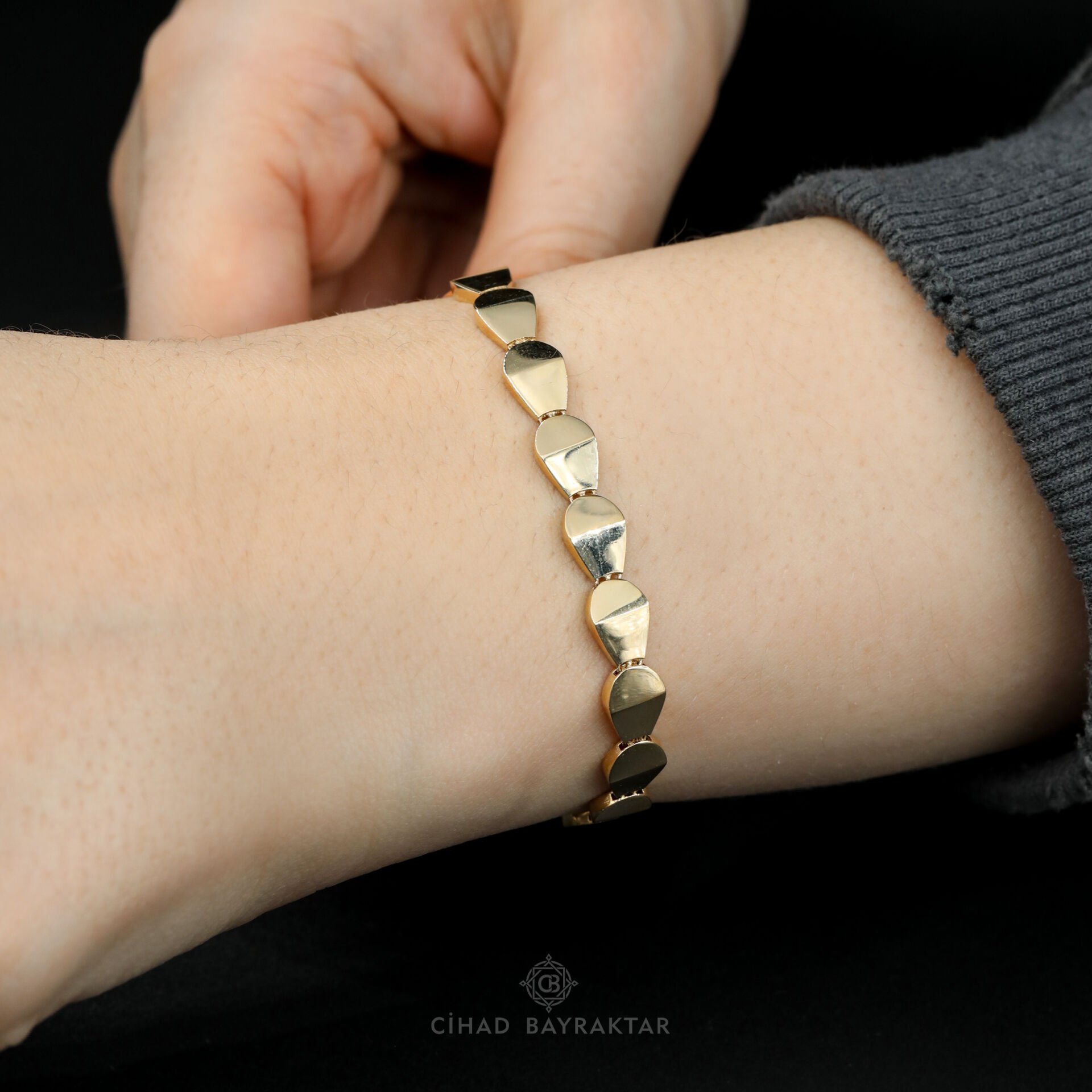 Trend Altın Bileklik