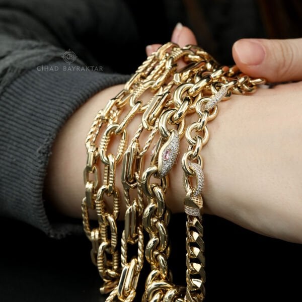 Ema Taşlı Altın Bileklik