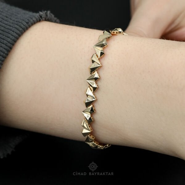 Trend Altın Bileklik