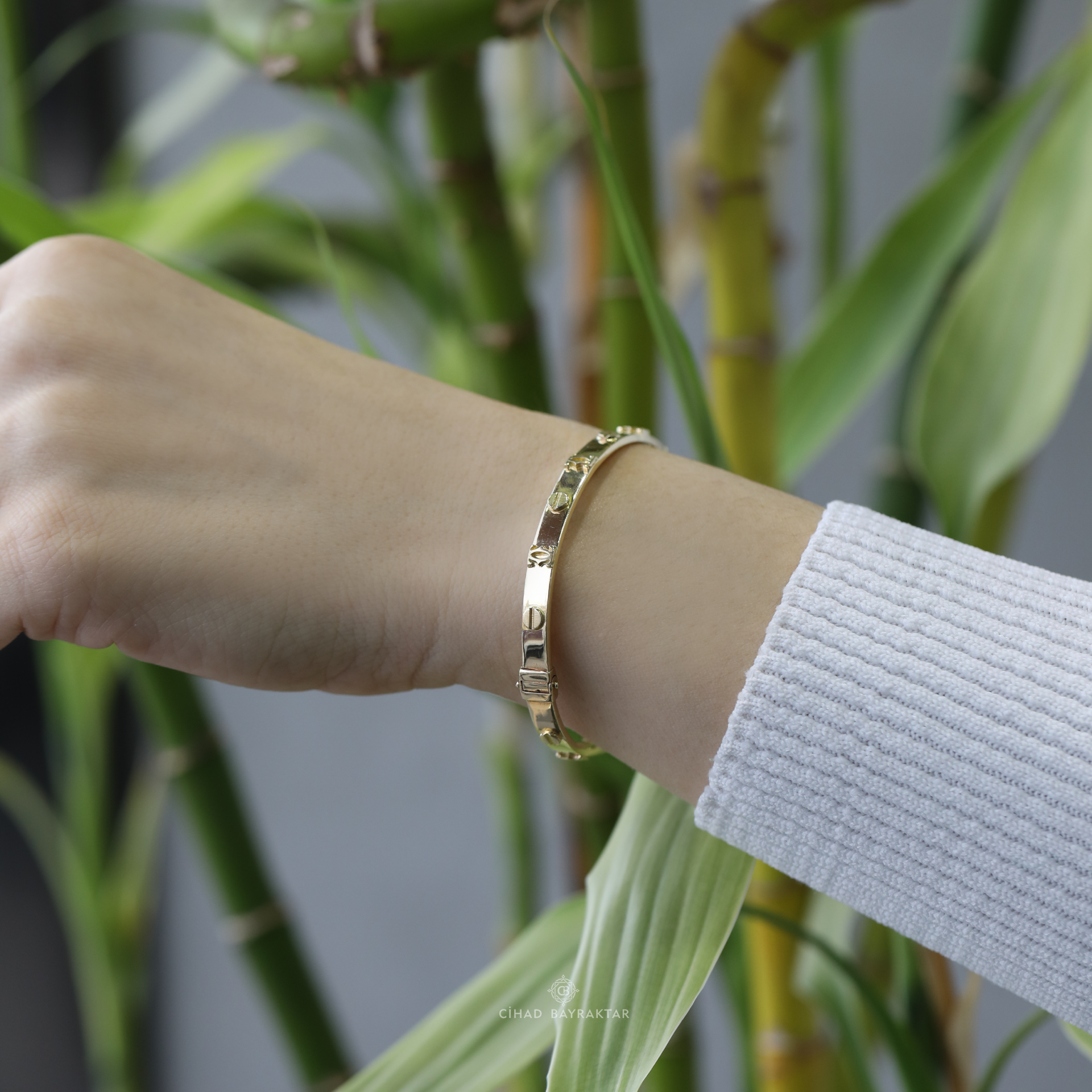 Desenli Altın Kelepçe