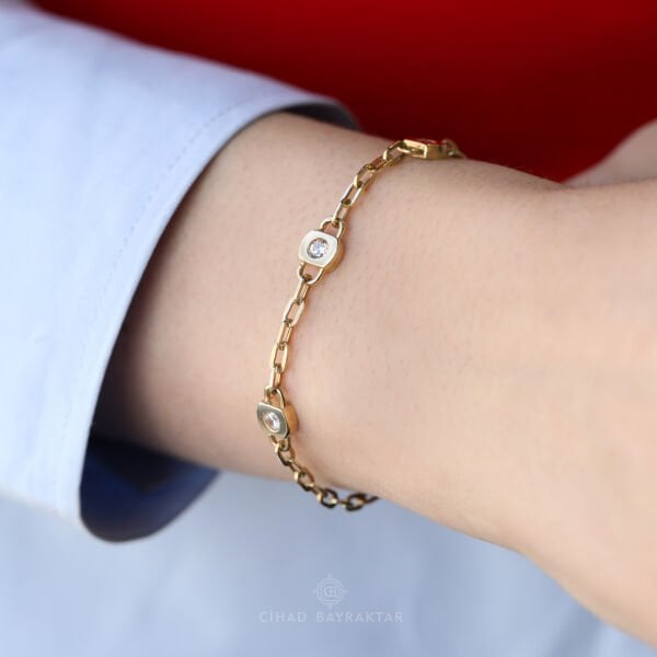 Taşlı Altın Bileklik