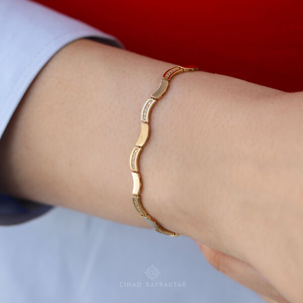 Taşlı Altın Bileklik