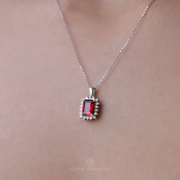 Yakut Pırlanta Kolye