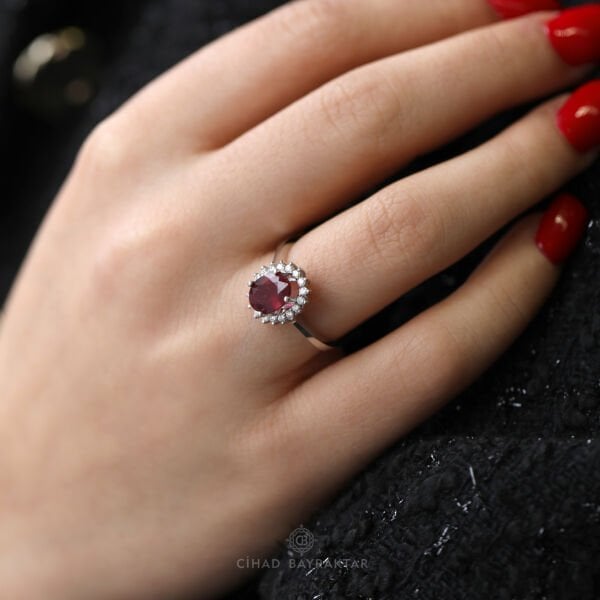 Yakut Pırlanta Yüzük