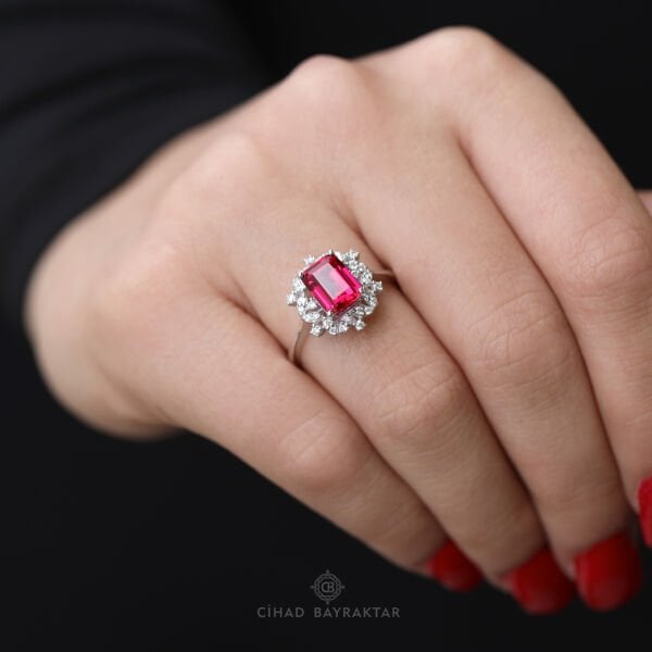 Yakut Pırlanta Yüzük