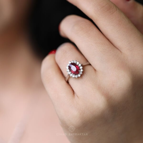Yakut Pırlanta Yüzük