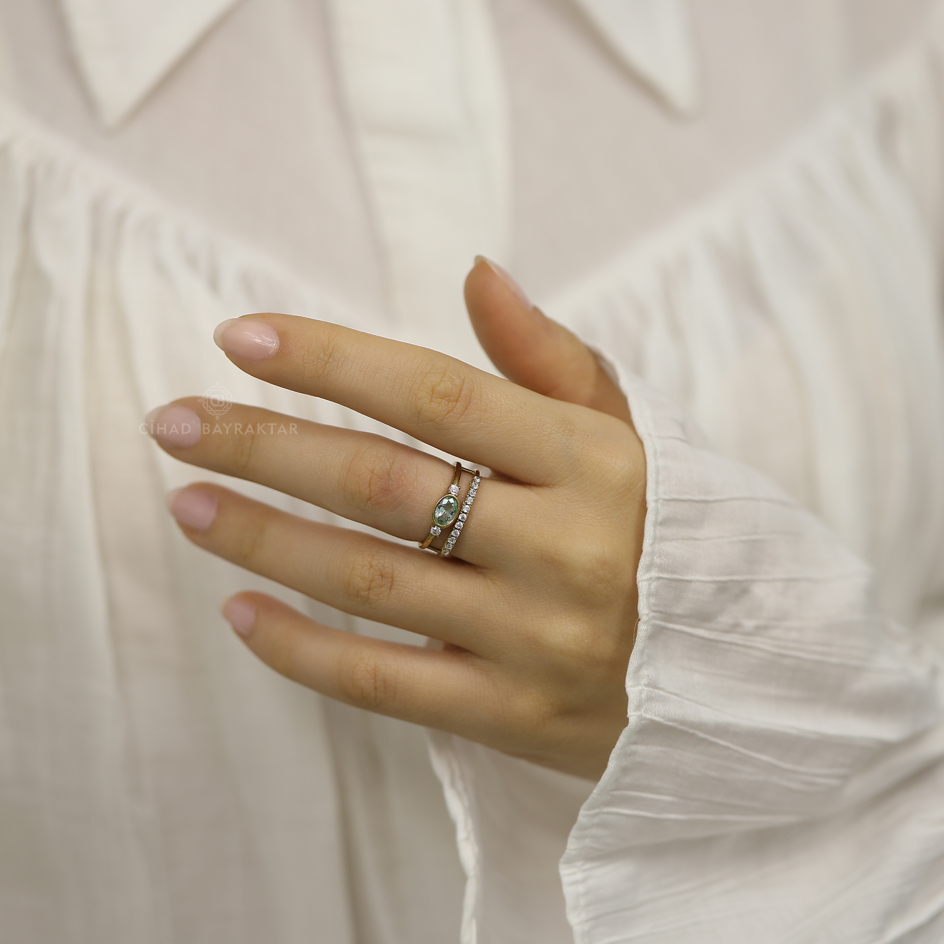 Yeşil Taşlı Altın Yüzük