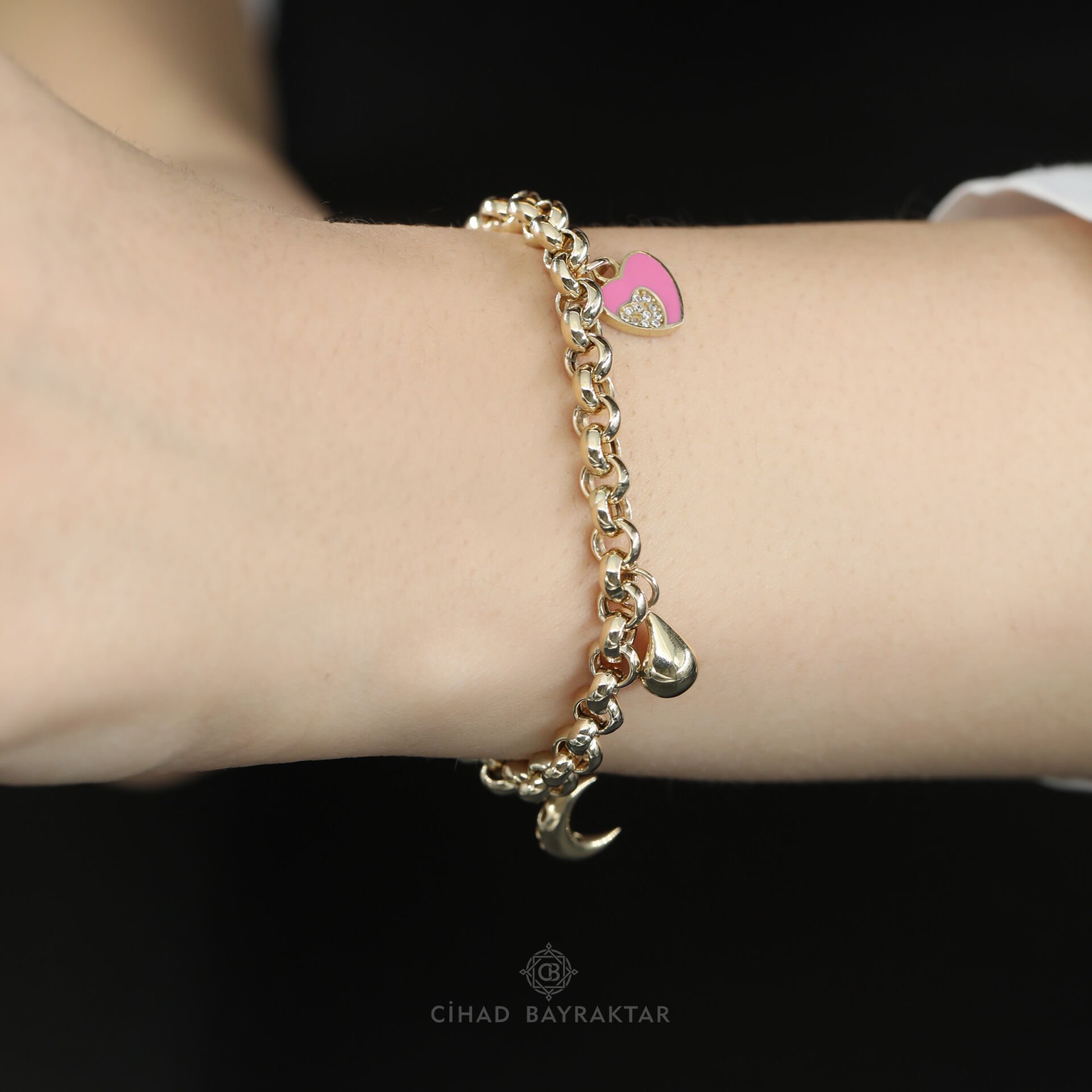 Figürlü Altın Bileklik