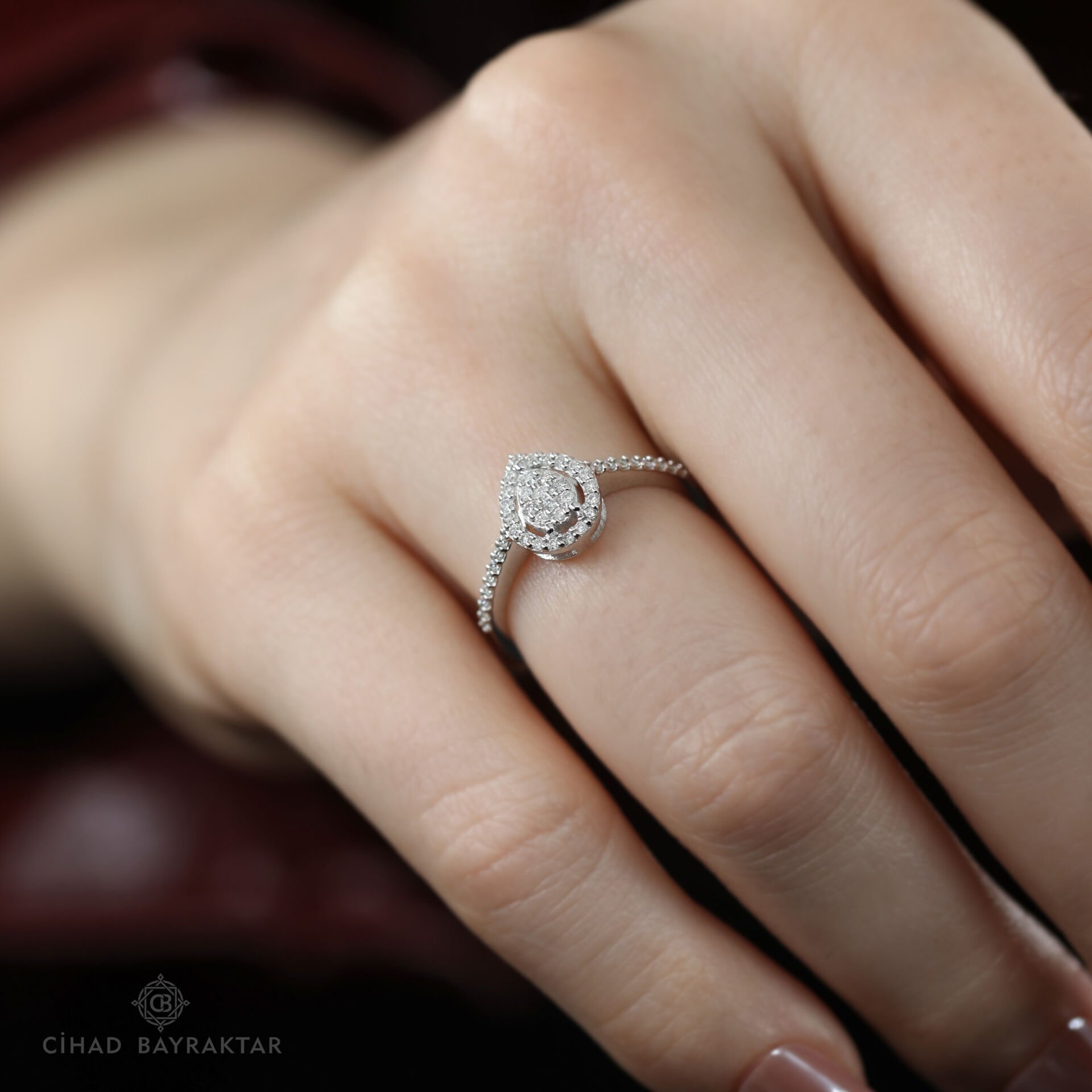 0,22 ct Pırlanta Damla Yüzük