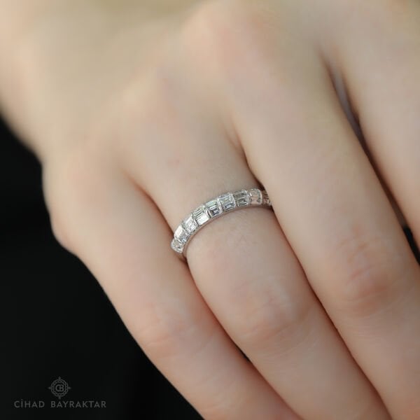 0.63 ct Pırlanta Baget Yarım Tur Yüzük