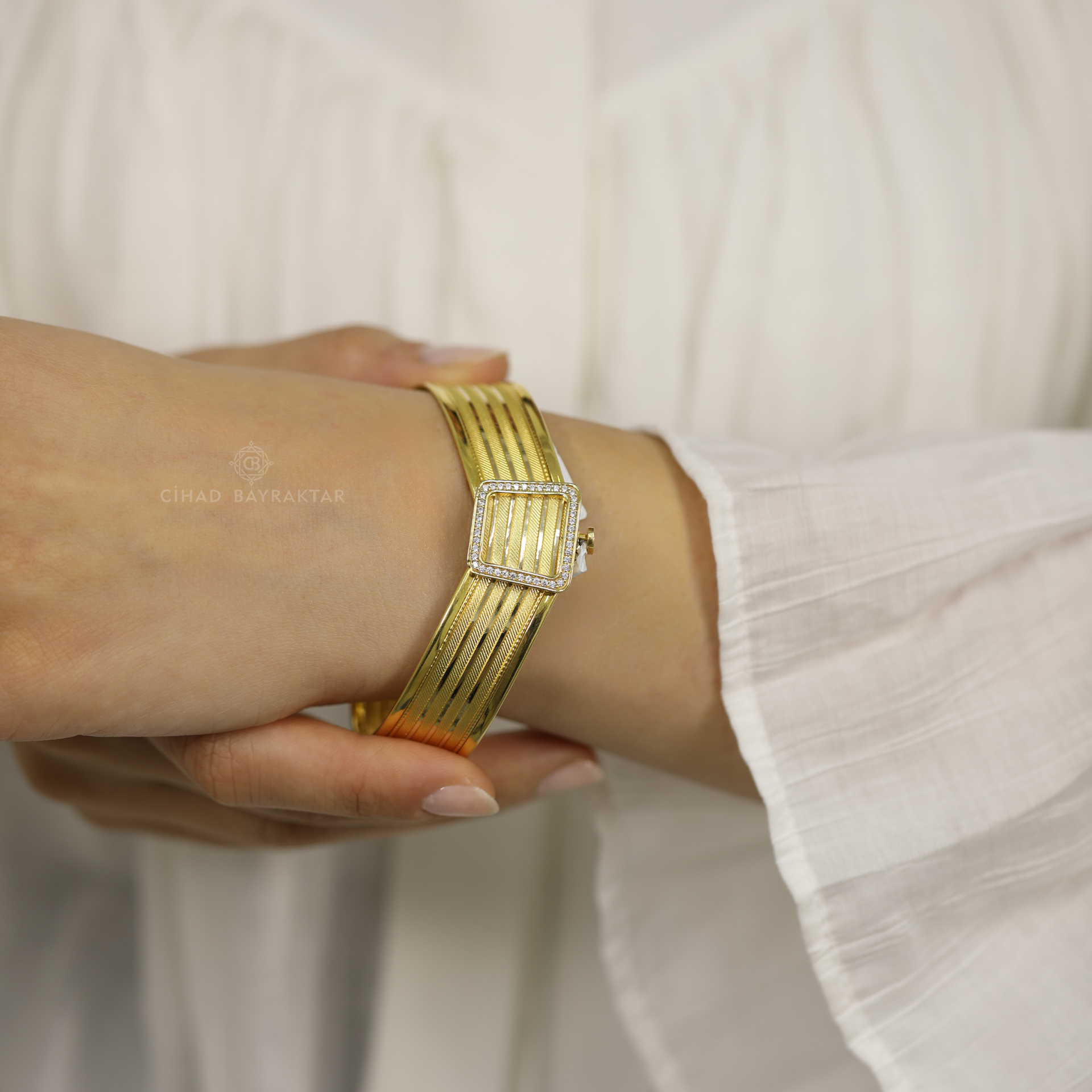 Hasır Altın Kelepçe