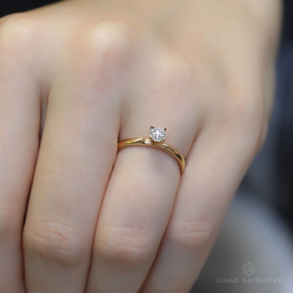 0.30 ct Pırlanta Rose Tektaş Yüzük