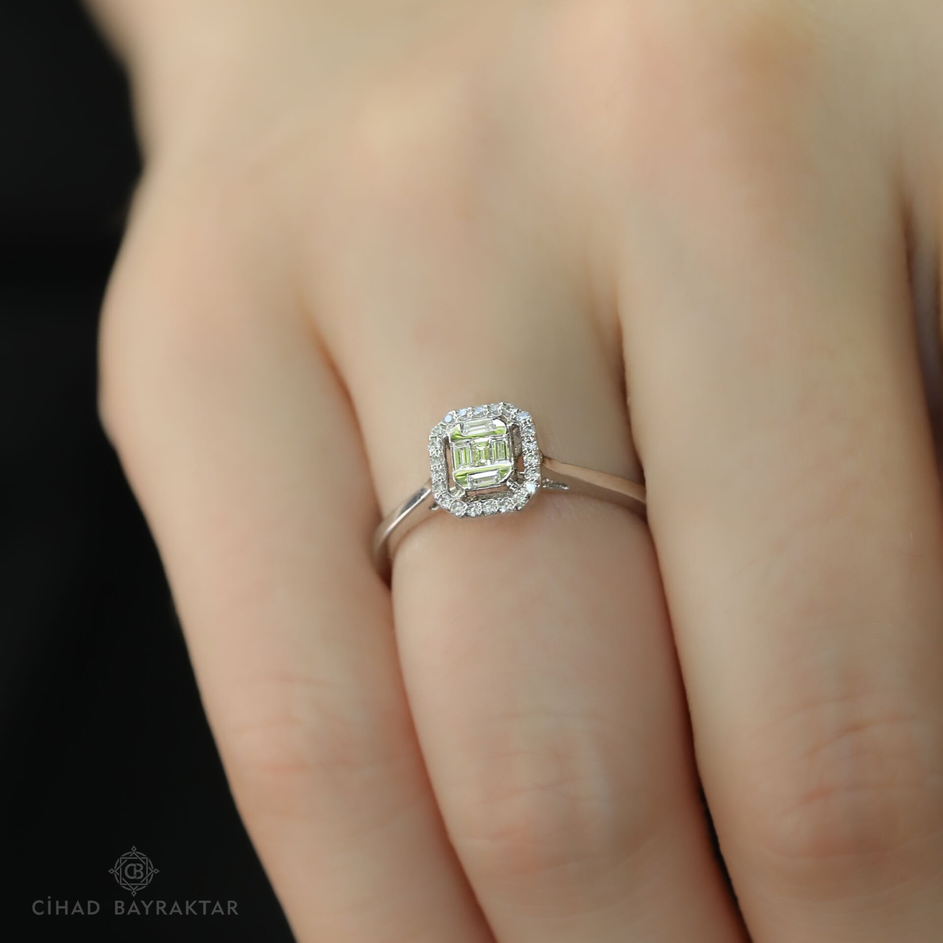 0.17 ct Pırlanta Baget Yüzük