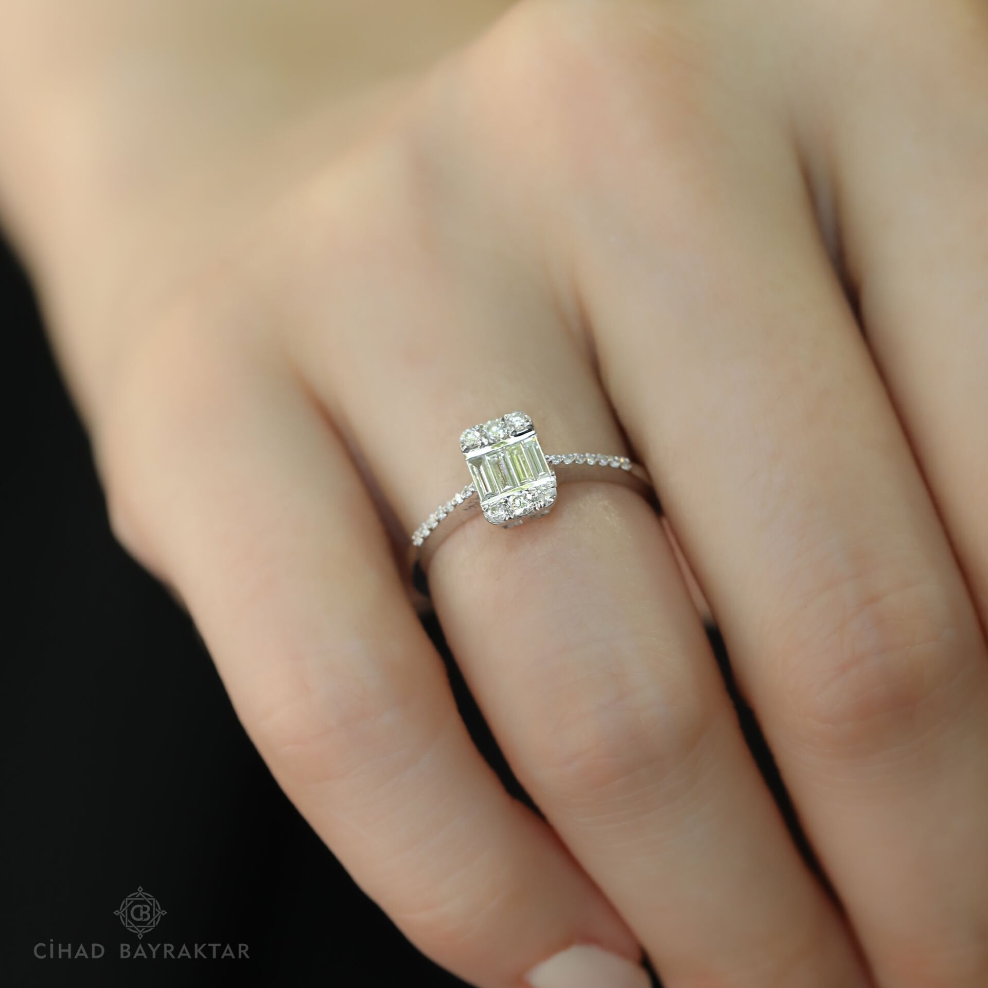 0.35 ct Pırlanta Baget Yüzük