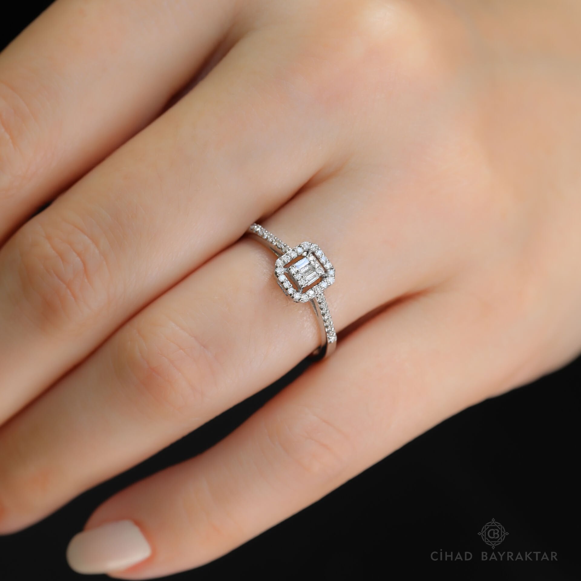 0.20 ct Pırlanta Baget Yüzük