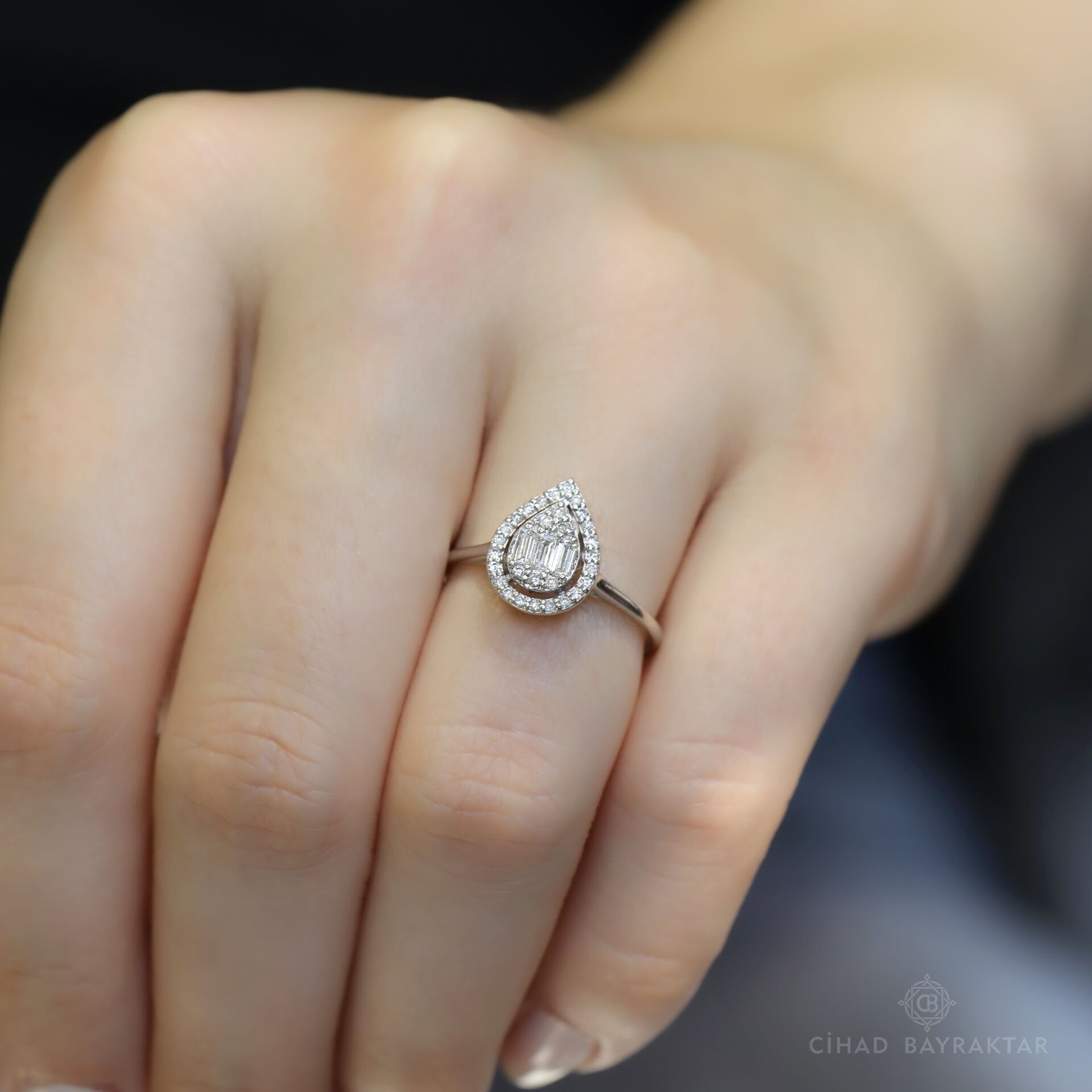 0.30 ct Pırlanta Damla Yüzük