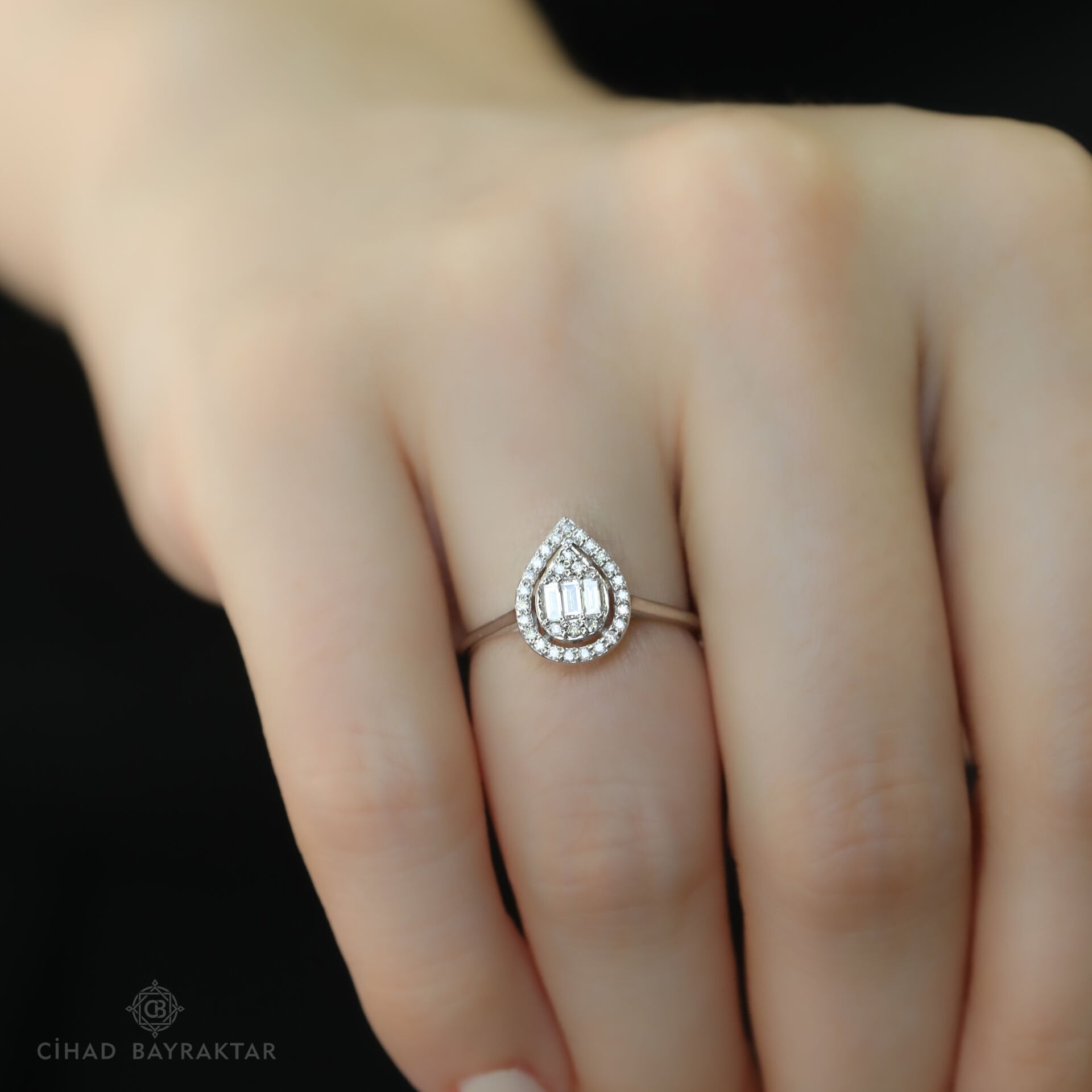 0.27 ct Pırlanta Damla Yüzük