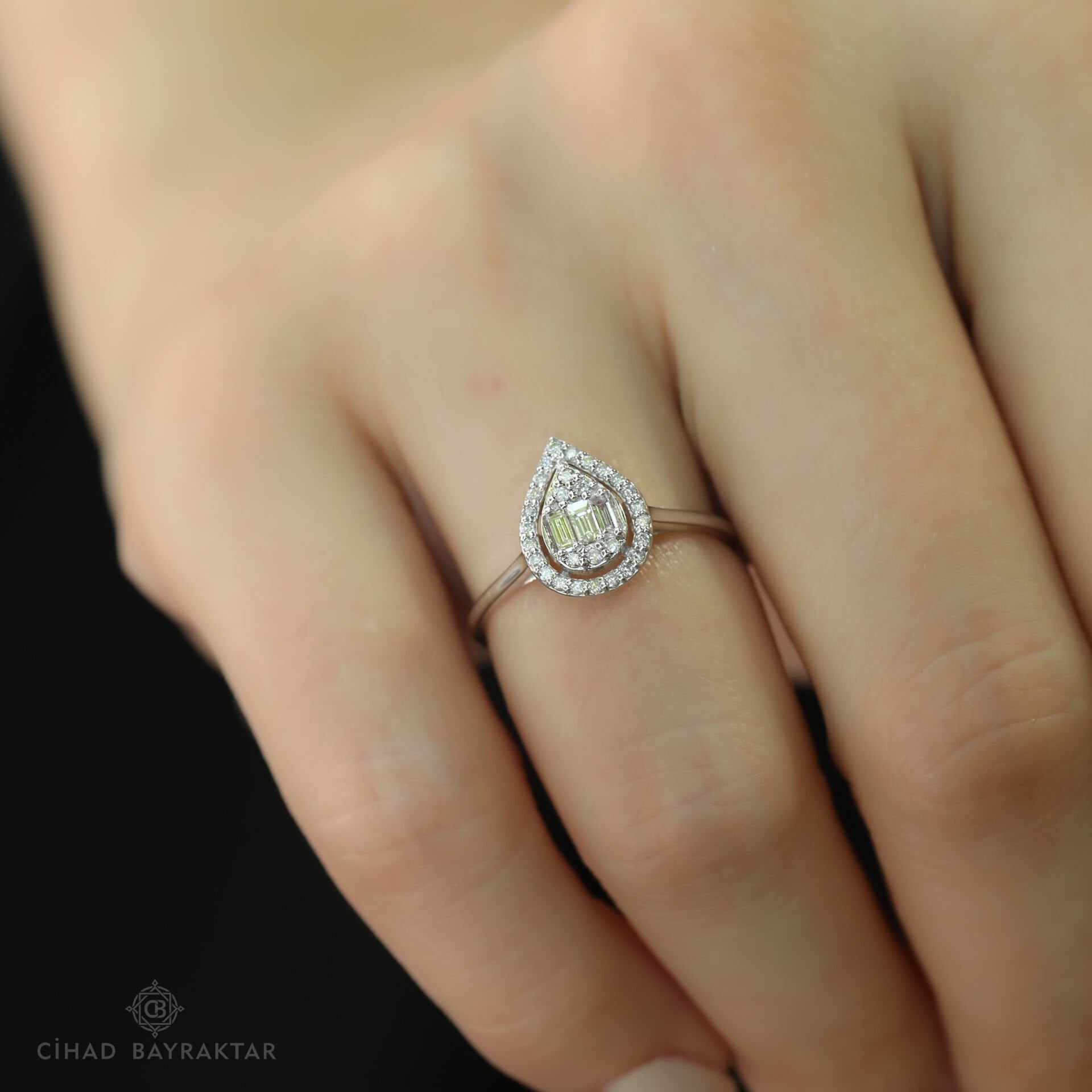 0.27 ct Pırlanta Damla Yüzük