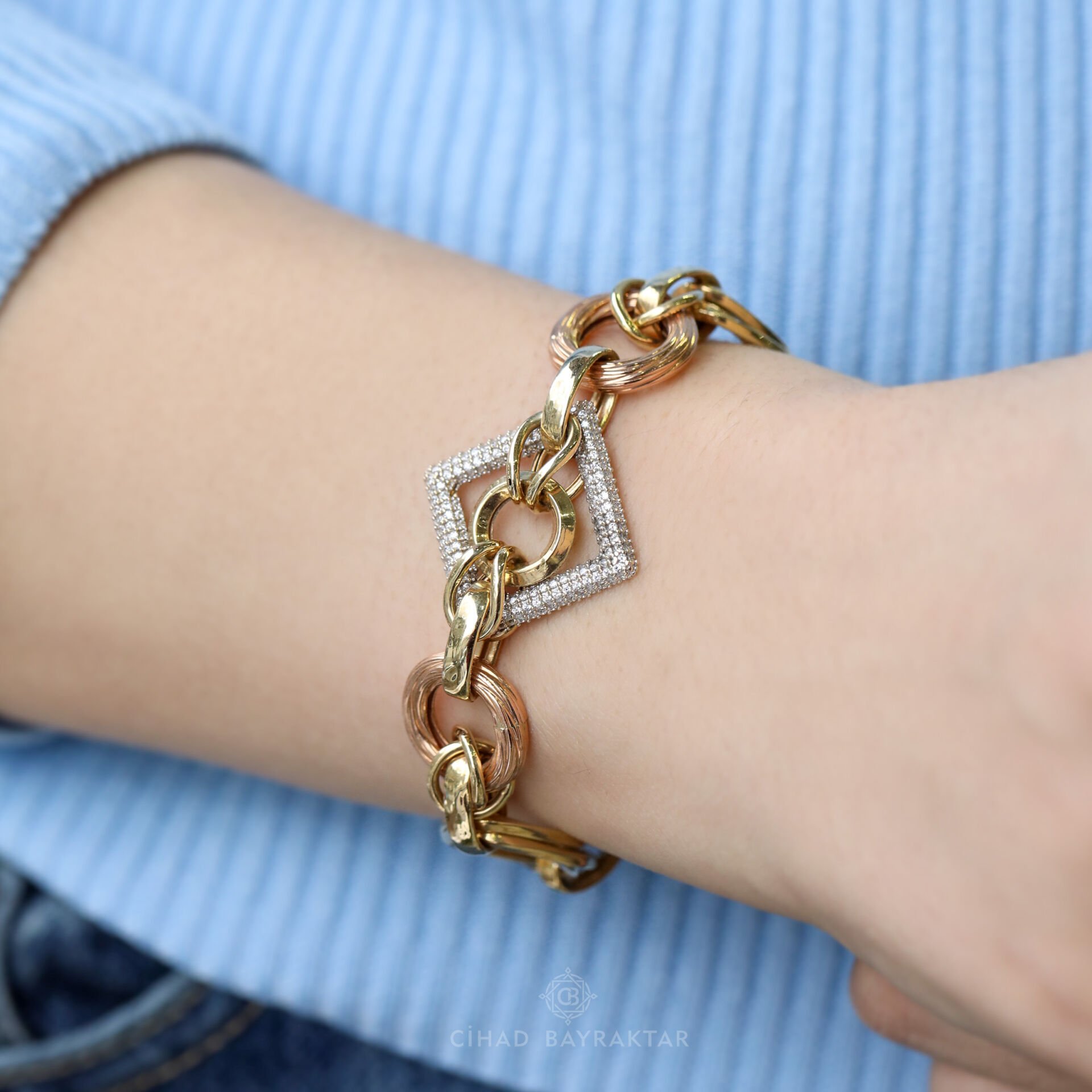 Taşlı Hallow Altın Bileklik