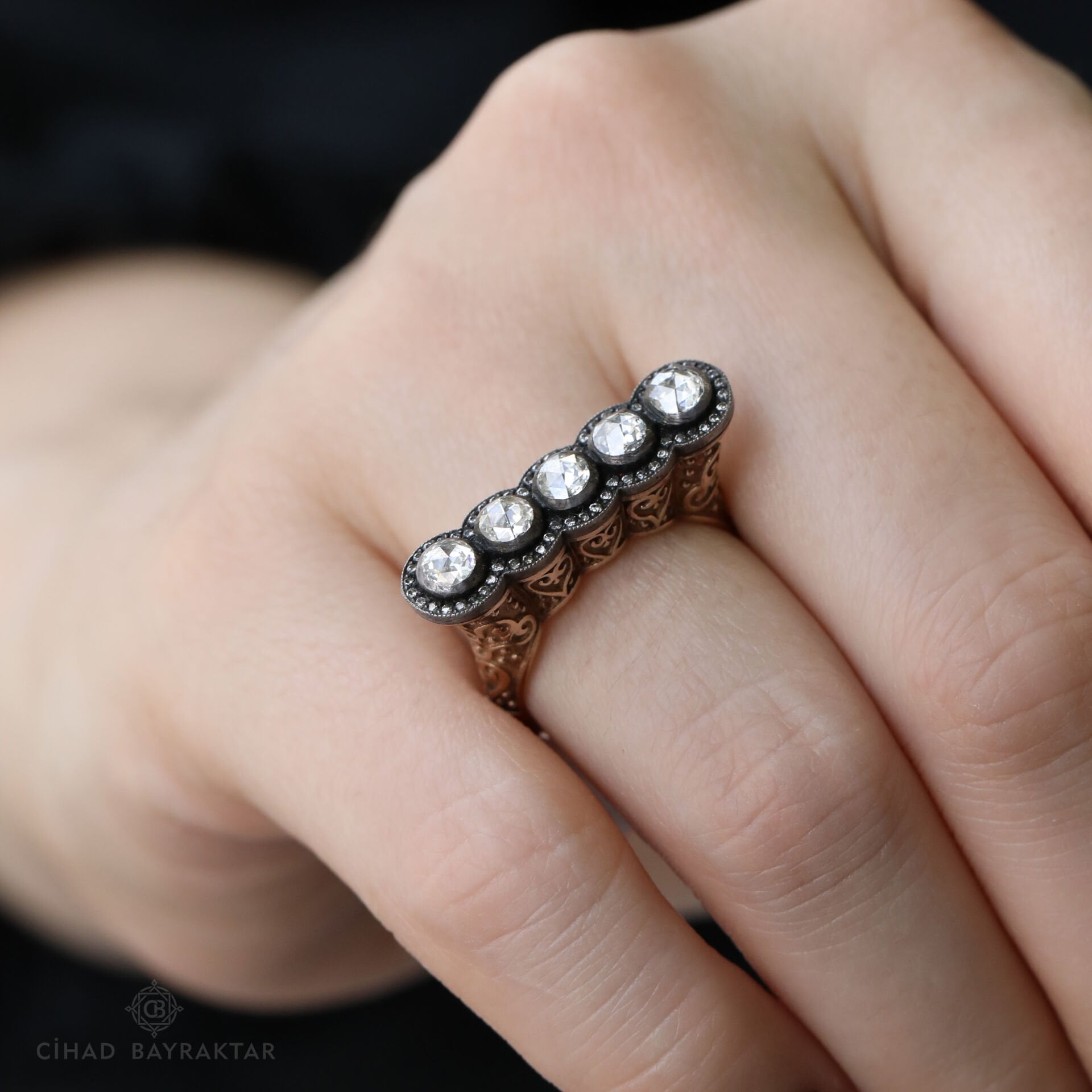 0,76 ct Elmas Beştaş Yüzük