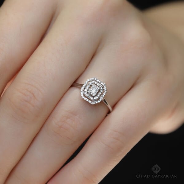 0.20 ct Pırlanta Baget Yüzük