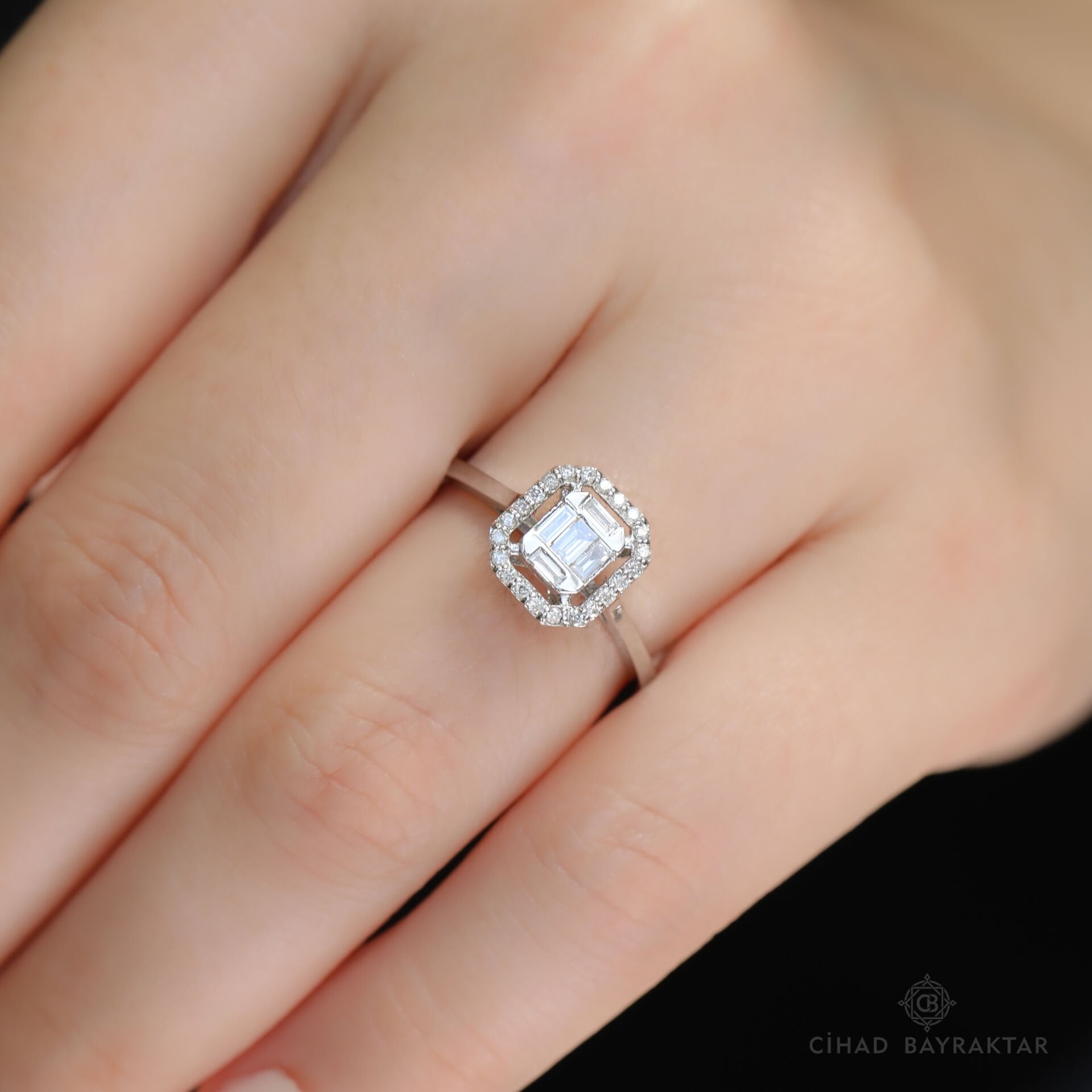0.30 ct Pırlanta Baget Yüzük