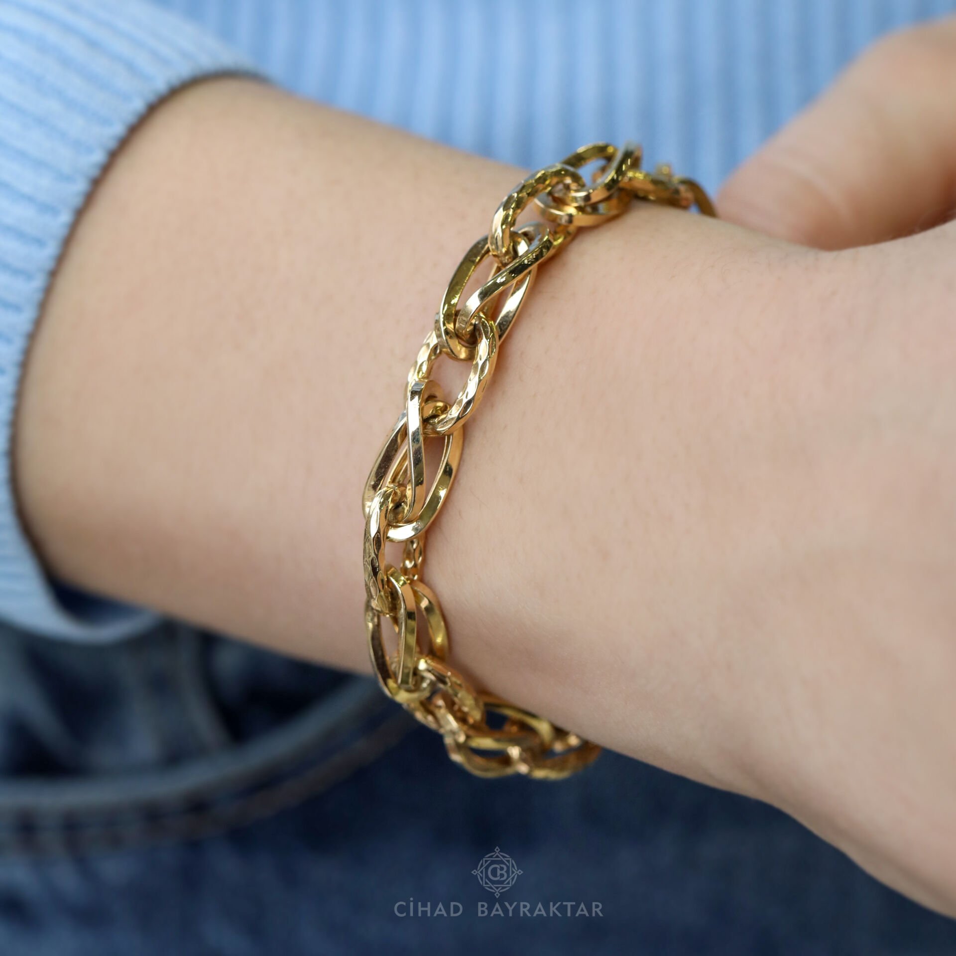 Hallow Zincir Altın Bileklik
