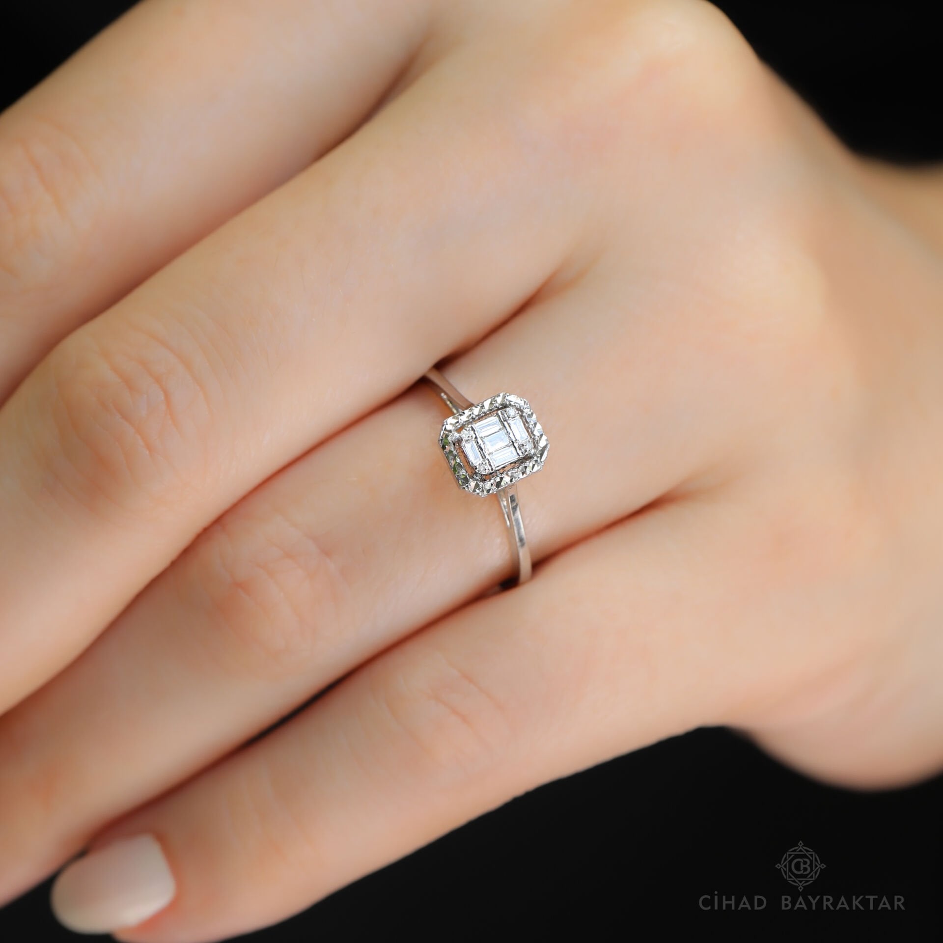 0.10 ct Pırlanta Baget Yüzük