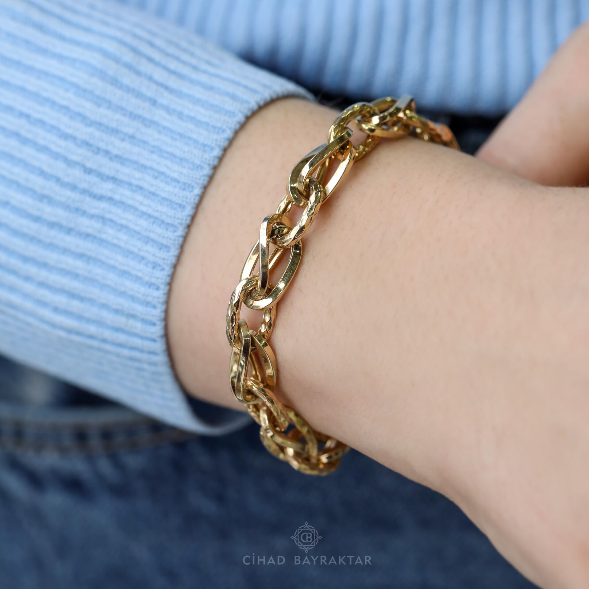 Hallow Zincir Altın Bileklik