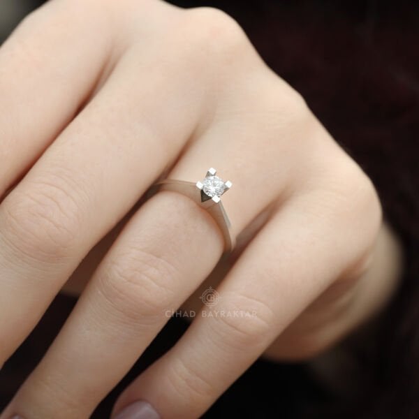 0,30 ct Pırlanta Tektaş Yüzük