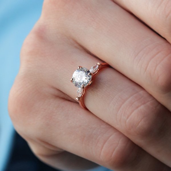 Taşlı Tektaş Altın Yüzük