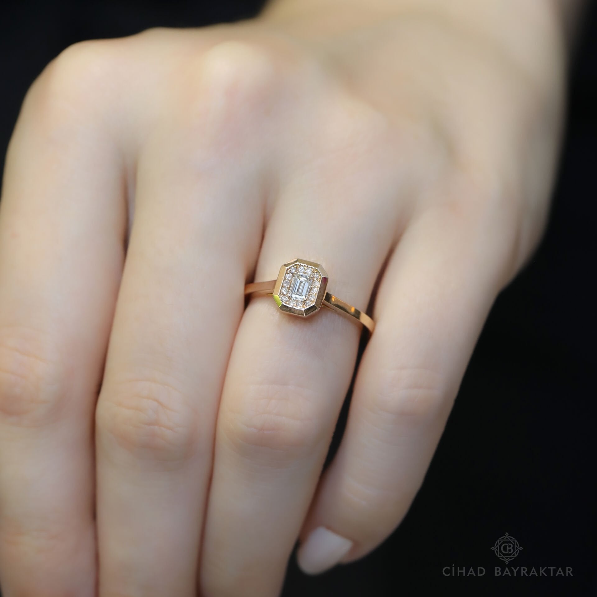 0.27 ct Pırlanta Baget Rose Yüzük
