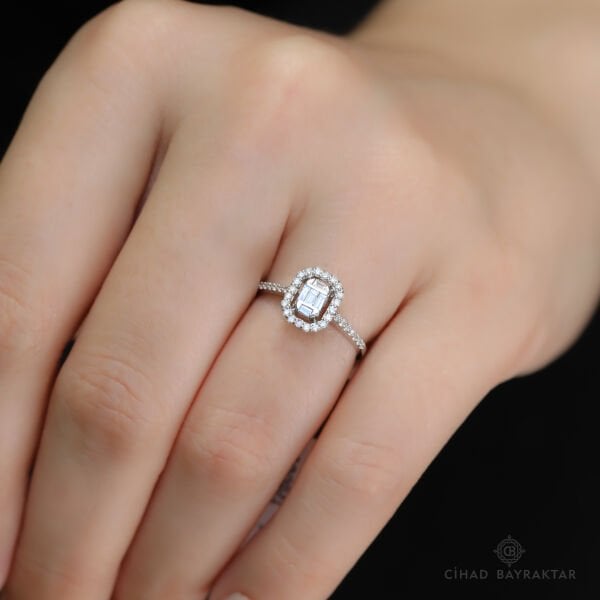 0.25 ct Pırlanta Baget Yüzük