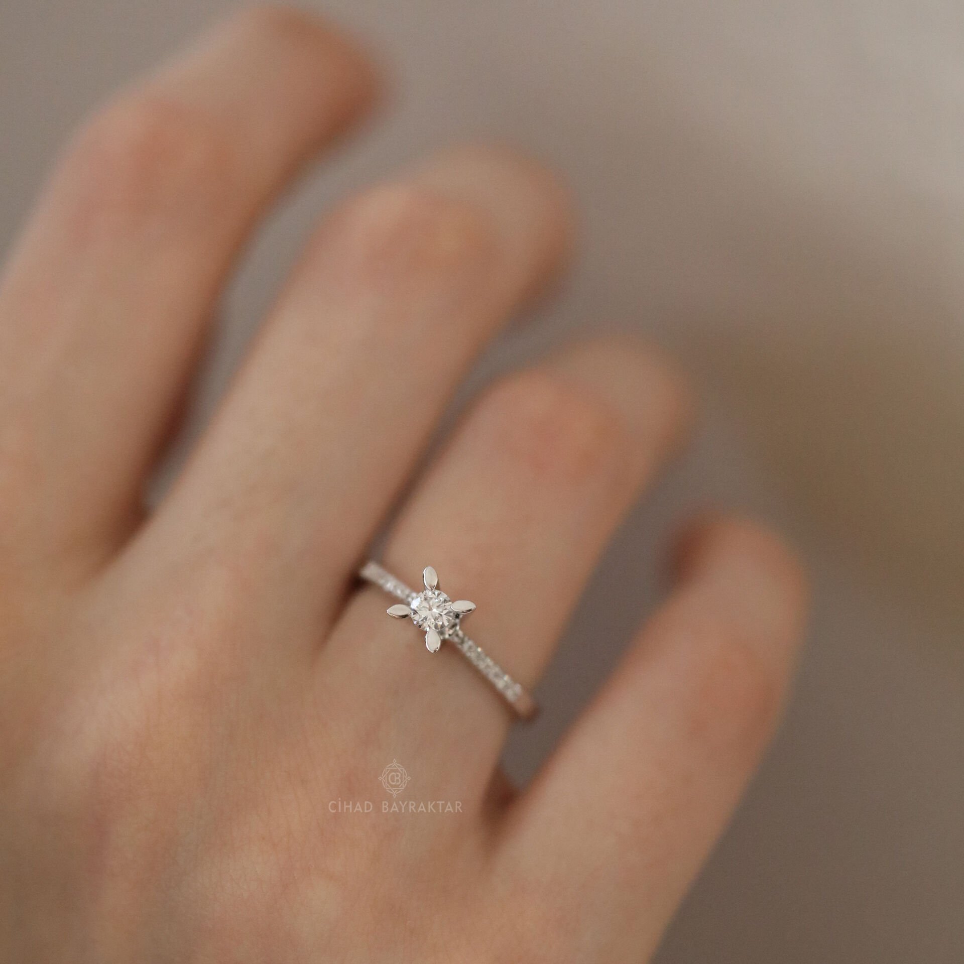 0,32 Ct. Pırlanta Tektaş Yüzük