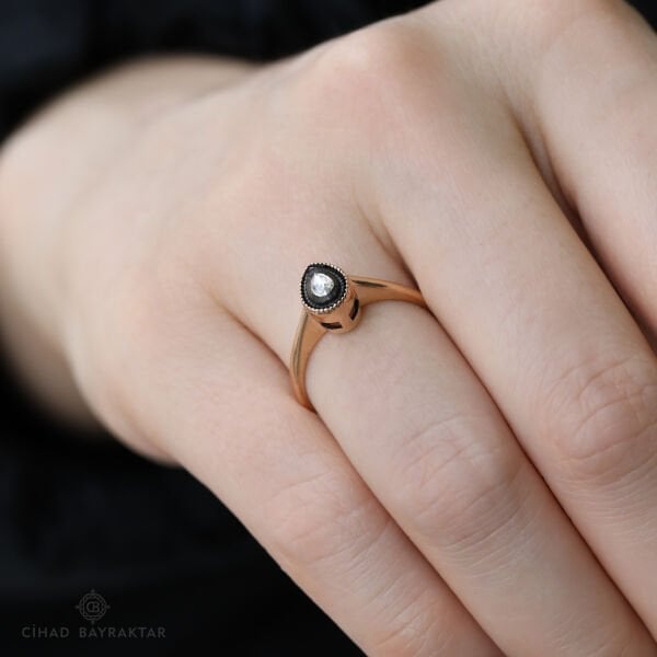 0,12 ct Elmas Damla Yüzük