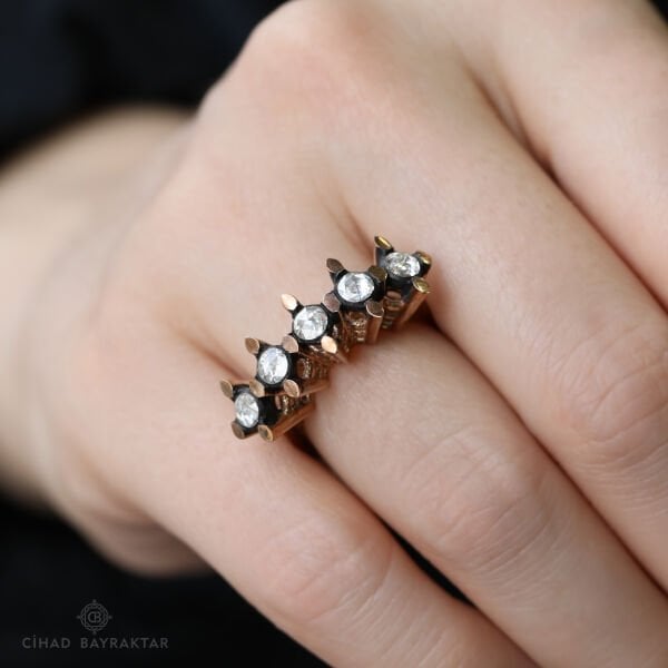 0,47 ct Elmas Beştaş Yüzük