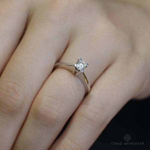 0.40 ct Pırlanta Tektaş Yüzük