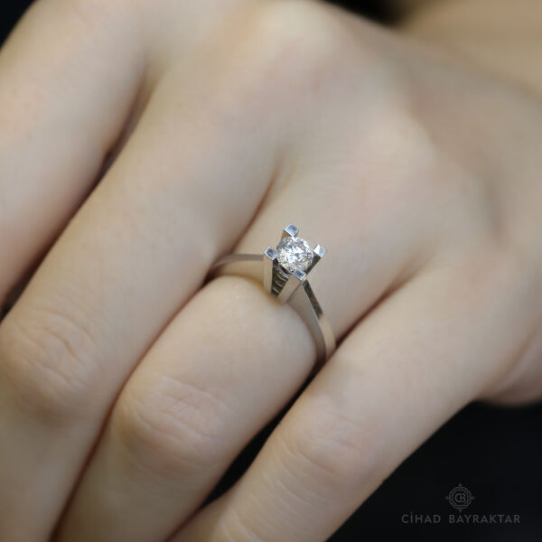 0.42 ct Pırlanta Tektaş Yüzük