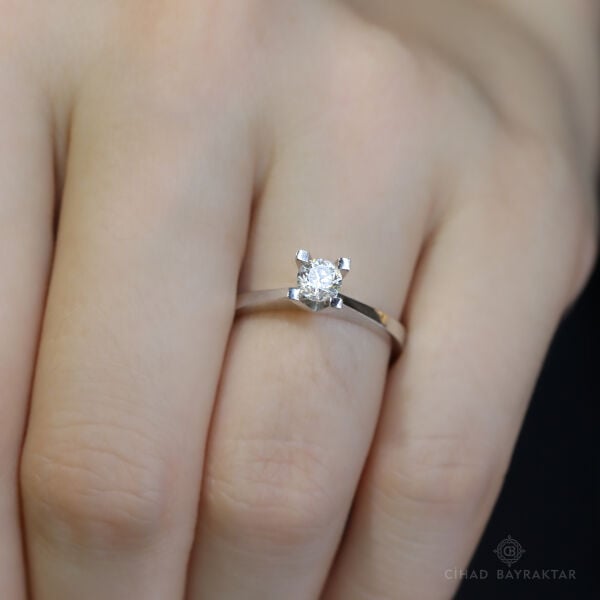 0.40 ct Pırlanta Tektaş Yüzük