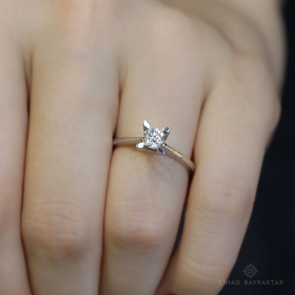0.41 ct Pırlanta Tektaş Yüzük