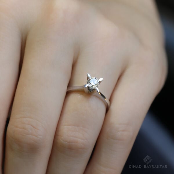 0.50 ct Pırlanta Tektaş Yüzük