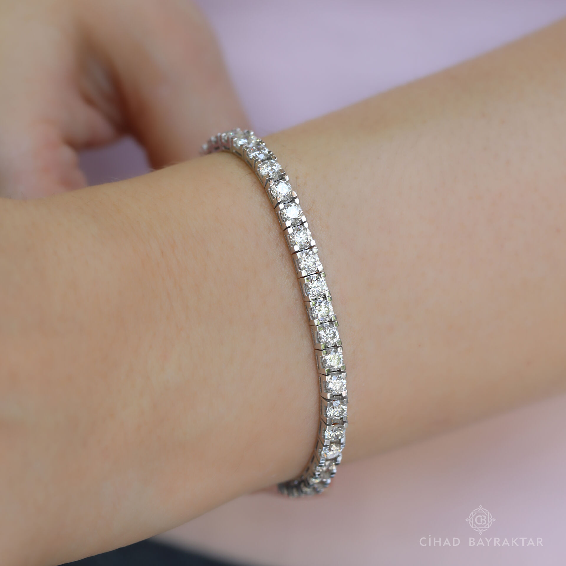 8.22 ct Pırlanta Su Yolu Bileklik