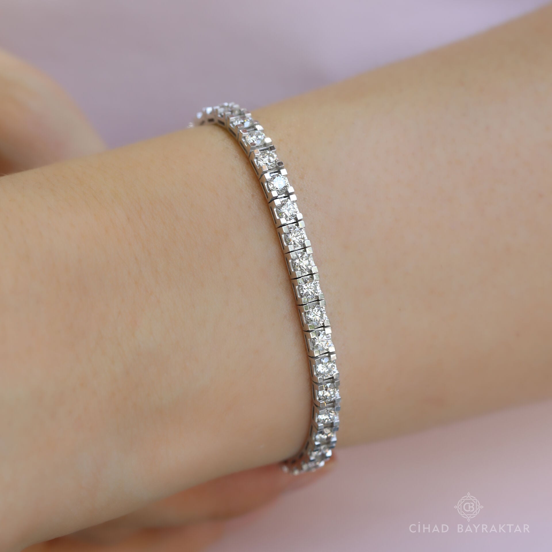 6.36 ct Pırlanta Su Yolu Bileklik