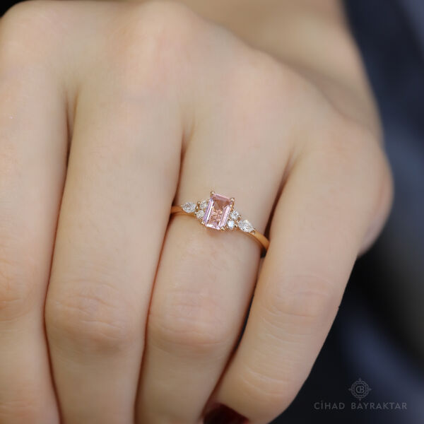 0.18 ct Pırlanta Morganite Yüzük