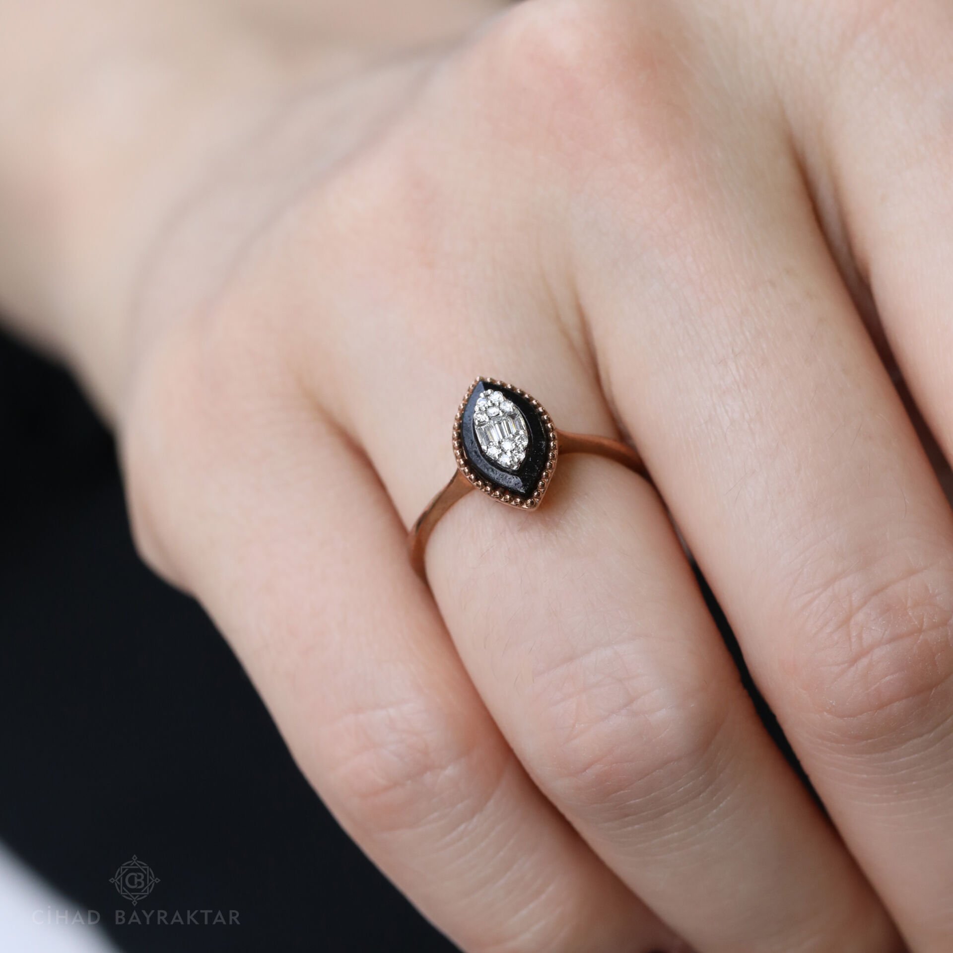 0,12 ct Elmas Damla Yüzük