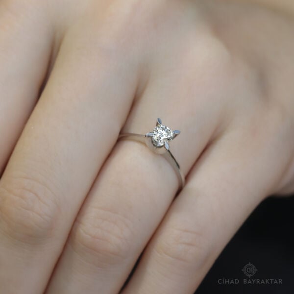 0.38 ct Pırlanta Tektaş Yüzük
