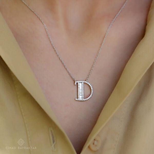 0.50 ct Pırlanta 'D' Harf Kolye