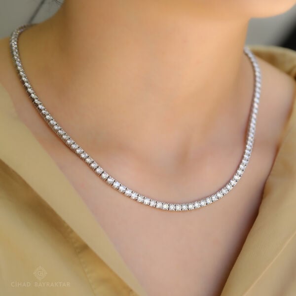 15.32 ct Pırlanta Su Yolu Kolye