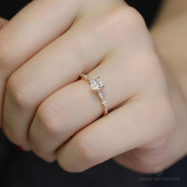 0.64 ct Pırlanta Oval Yüzük