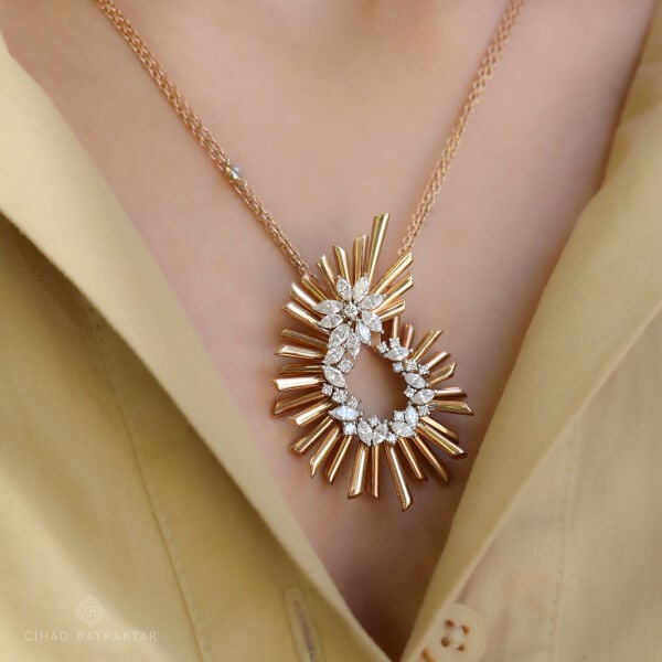 2.67 ct Pırlanta Tasarım Rose Kolye